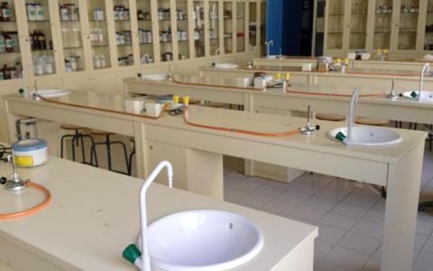 Laboratori