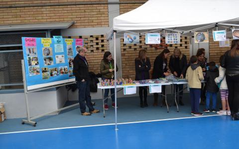 Paradetes amb productes fets a mà